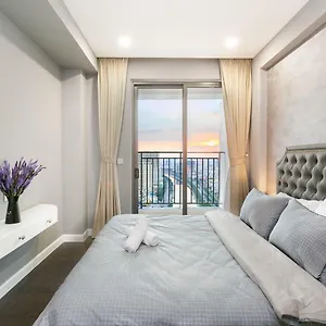 2brs View Free Infinity Pool In The Heart Hcm Ho Chi Minh City